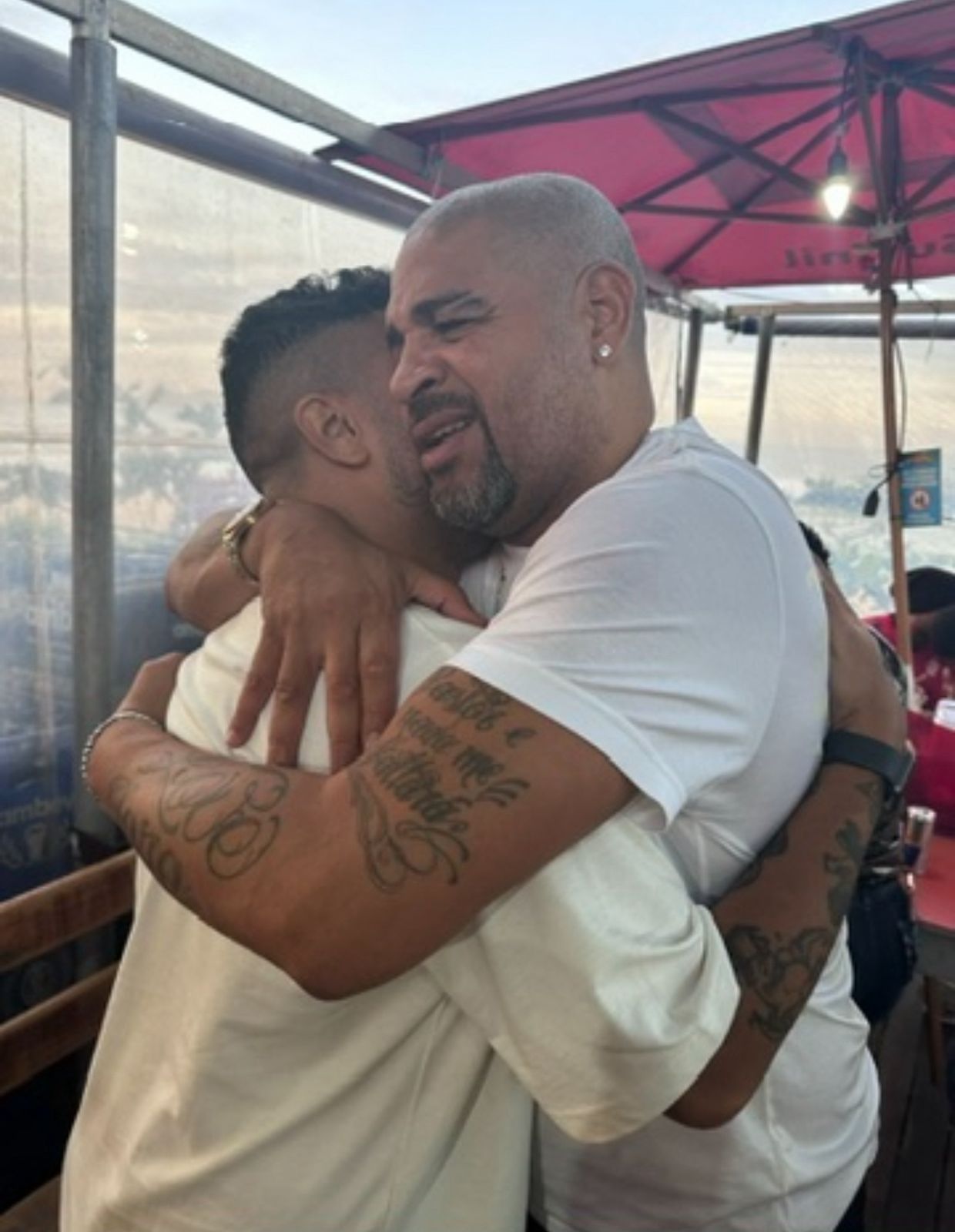 Lucas Marino com parceiros